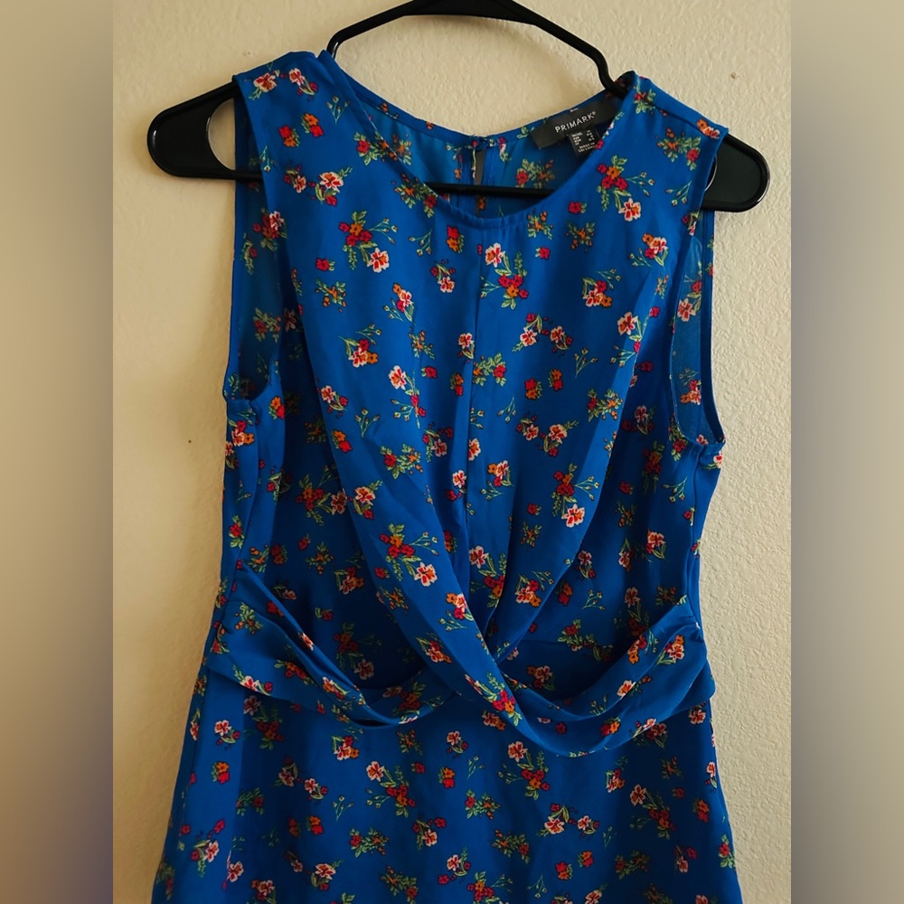 Primark Women’s floral ditzy sleeveless top